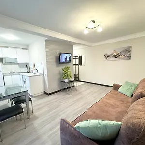 Апартаменты Artal On Obolonskyi Avenue 16, Киев
